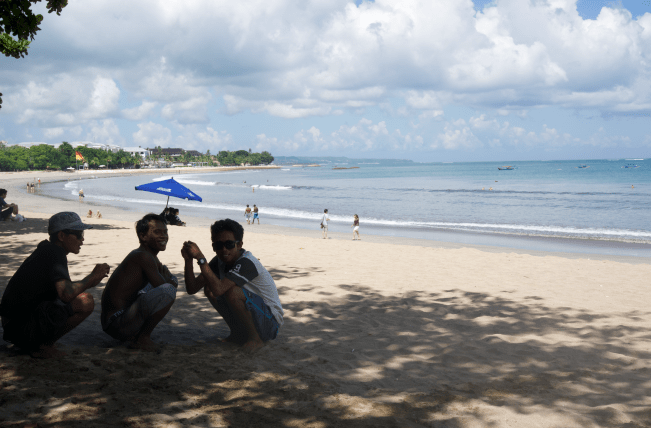 Kuta Beach - The Traveller's Guide by #ljojlo